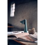 Frandsen Ami ladattava pöytävalaisin, sage green, sisustuskuva