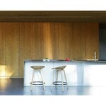 Normann Copenhagen Mat baarijakkara, 65 cm, pyökki - cream steel - seaweed, sisustuskuva