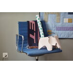 Vitra Eames Elephant, small, pale rose RE, decoration image