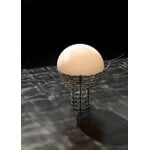Verpan Wire pöytävalaisin, 30 cm, kromi - valkoinen, sisustuskuva