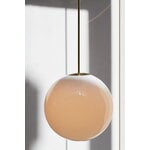 Michael Anastassiades Brass Architectural Collection riippuvalaisin 250, kiillotettu messinki, sisustuskuva