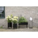 Eva Solo Simply Grow kasvilaatikko jalustalla, 80 x 33 cm, musta, sisustuskuva