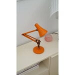 Anglepoise 90 Mini Mini lampe de bureau, orange brûlé par le soleil, image décorative