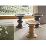Vitra Hocker, Modell C, dunkles Nussbaum, dekorationsbild