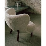 &Tradition Little Petra lounge chair, Moonlight sheepskin - walnut