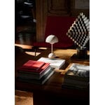 &Tradition Flowerpot VP9 portable table lamp, ivory, decoration image