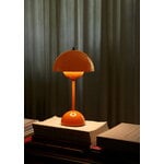 &Tradition Flowerpot VP9 portable table lamp, zesty orange, decoration image