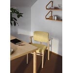 Artek Domus stol, lackerad björk - Hola canary - Prestige cream, dekorationsbild