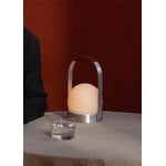 Audo Copenhagen Carrie lampe de table portable, Anniv. Ed., IP44, aluminium brossé - cuir, image décorative