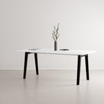 TIPTOE New Modern pöytä 190 x 95 cm, valk. laminaatti - grafiitinmusta