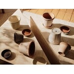 Bergs Potter Københavner maceta con plato, gres esmaltado color arena, imagen de decoración