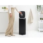 Brabantia Bo Pedal Bin 30 L, negro mate, imagen de decoración