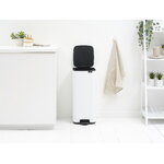 Brabantia Bo Pedal Bin 30 L, blanco, imagen de decoración