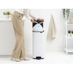 Brabantia Bo Pedal Bin 30 L, blanco, imagen de decoración