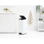 Brabantia Bo Pedal Bin 30 L, blanco, imagen de decoración