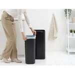 Brabantia Bo Touch Bin roska-astia, 30 L, matta musta, näkymä 17
