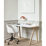 HAY CPH90 2.0 skrivbord, 130 x 65 cm, lackad ek - benvit linoleum