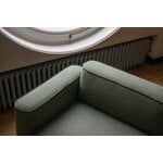 Massproductions Divano Patch 2,5 posti, Romo Linara 100 tarragon, immagine decorativa