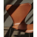 Fritz Hansen Chaise Series 7 3107, Edge cousu, chrome - cuir marron selle, image décorative