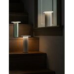 Fritz Hansen Solae portable lamp, white, decoration image