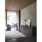 Asplund Frame laatikosto, matala, taupe, sisustuskuva