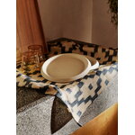 Ferm Living Erena lautanen, 22 cm, kerma, sisustuskuva