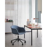 Muuto Tip bordslampa, copper brown, dekorationsbild