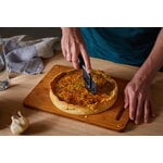 Fiskars Functional Form pizza wheel, view 2