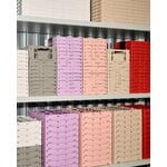 HAY Colour Crate kori, S, kierrätysmuovi, warm grey, sisustuskuva