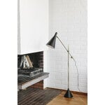 Innolux Tapio lampada da terra, nero - ottone, immagine decorativa