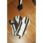 Saana ja Olli In My Own Time oven mitten, dark brown - beige, decoration image