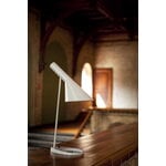 Louis Poulsen AJ table lamp V3, white