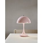 Louis Poulsen Lampada da tavolo Panthella 160 Portable Metal V2, rosa tenue