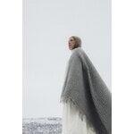 Lapuan Kankurit Havas blanket, 140 x 180 cm, natural dyed woad, decoration image