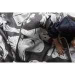 Lapuan Kankurit Kissanpäivät blanket, 90 x 130 cm, dark grey - white, decoration image