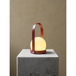 MENU Carrie LED table lamp, burned red