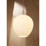 Carl Hansen & Søn MT221-D360 Tulip riippuvalaisin, 36 cm, messinki - opaali valkoinen, näkymä 7