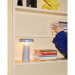 Muuto Lampada portatile Ease, celeste, immagine decorativa