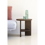 Nine Tee side table, round, smoked cork, decoration image