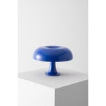 Artemide Lampada da tavolo Nessino, blu Klein, ed. speciale, immagine decorativa