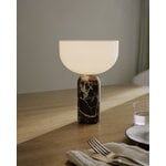 New Works Lampe de table portable Kizu, marbre Rosso Levanto