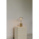 Nuura Blossi Mini ladattava pöytävalaisin, Nordic gold - kirkas, sisustuskuva
