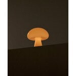GUBI Obello lámpara de mesa portátil, amarillo suave, imagen de decoración