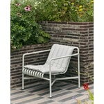 HAY Palissade lounge chair, low, sky grey, decoration image