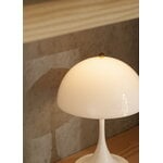 Louis Poulsen Lampe de table Panthella 160 Portable, Édition Anniversaire, laiton - blanc