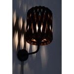 Pilke Lights Pilke Signature 18 varrellinen seinävalaisin, ruskea, sisustuskuva
