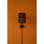 Pilke Lights Pilke Signature 18 varrellinen seinävalaisin, ruskea, sisustuskuva