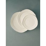 Serax Silhouette lautanen, M, 23,5 cm, valkoinen, sisustuskuva