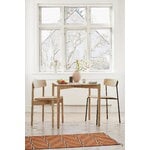TAKT T01 Cross Stuhl, Eiche - Cognac Spoor Zea Leder, dekorationsbild