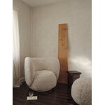 Ferm Living Rico nojatuoli, Sheepskin Moonlight, sisustuskuva